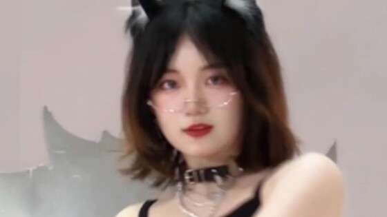 [aoa] Cat, I won all the girls present | Wuhan catwalk light road show Xu Younai straight shot