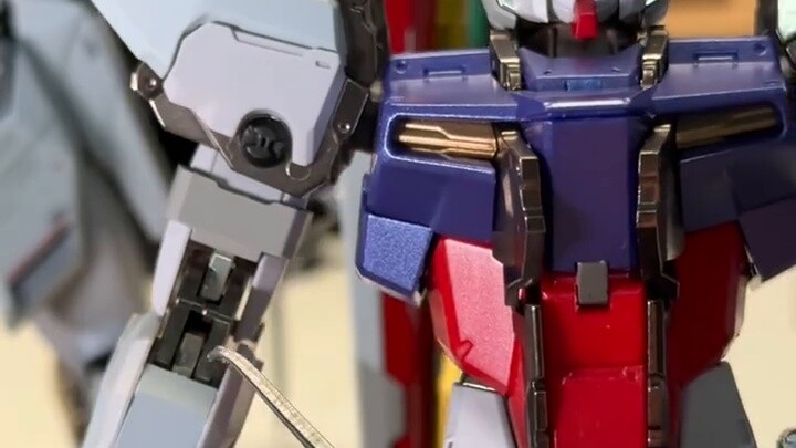 Broken! 8829 became a stand user, and the finished product assault accessories are replaced?