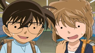 Conan và Haibara tình cảm