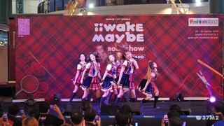 BNK48 - ดีอะ @ BNK48 13th "Iiwake Maybe" Roadshow Mini Concert [Overall 4K 60p] 230422