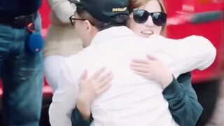 The embrace that spans thousands of mountains and rivers after Return of the Pearl...