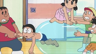 Đôrêmon: Nobita bị đuối nước nhiều lần khi đang tập bơi ở nhà và chết trước mặt Shizuka. Thật là một