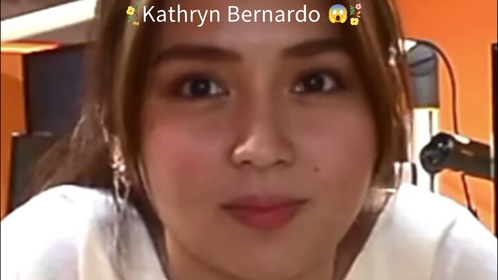 Kathryn Bernardo 😱