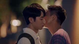 Người đàn ông bụng đen thực ra là người đơn giản, còn người phụ nữ có chồng thực ra là người hay tán