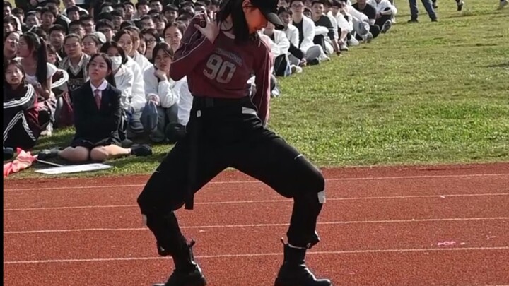 扬州中学运动会开幕式惊现BoomBoomBass！