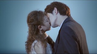จูบที่เร่าร้อนระหว่างนักเปียโนและนักเขียน | แอบรักคนข้างบ้าน Brave Love Kiss Scenes | ซีรีย์จีน