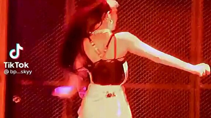 jennie🥰