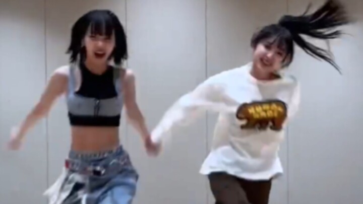 Kim Chaewon x Choi Ye Na's "LE SSERAFIM - UNFORGIVEN" dance video released!