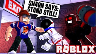 SIMON SAYS TROLLING IN ROBLOX FLEE THE FACILITY!