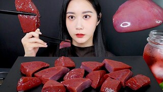 [ONHWA] Fresh raw liver, raw beef liver chewing sound!
