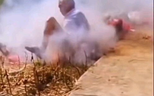 Five hundred yuan worth of firecrackers, the old man was beaten three hundred yuan