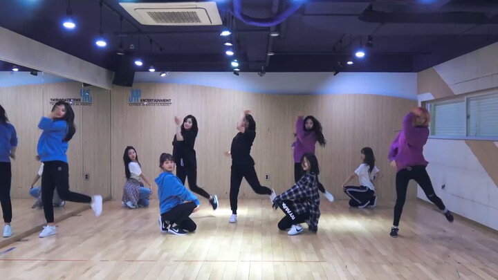 Twice What Is Love dance practice [credit to Twice]
