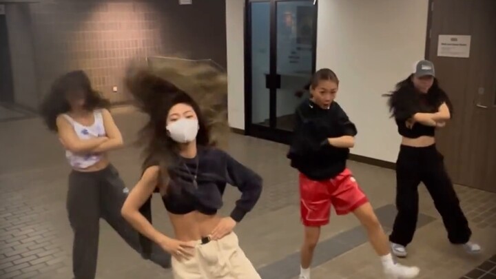 【XG】Others shoot star, we shoot the sun｜Happy dance cover during rehearsal