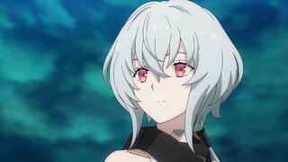 The white-haired wife is pure and sexy, and can also drive a mecha