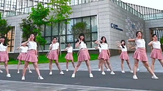 【Universitas Teknologi Shenzhen】Ya, Oke! Menari dan berputar, aku ingin tinggal di hatimu! ❤️#Ayo! M