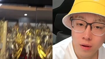 Kiwi shows Chen Ze the toy collection and action figures at home