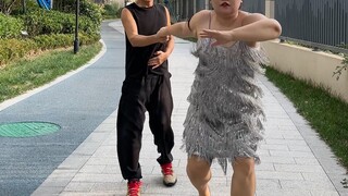 趁着天还暖和，我这个衣服要物尽其用。姐妹们，拉丁跳起来啊！#跳舞 #拉丁舞