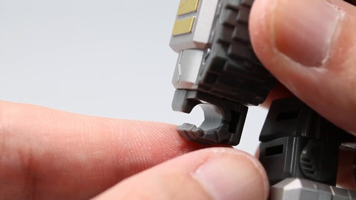 Grimlock yang bisa berubah menjadi tank! Kunci Baja Pabrik Besi Transformers [Pemutaran Model Cahaya