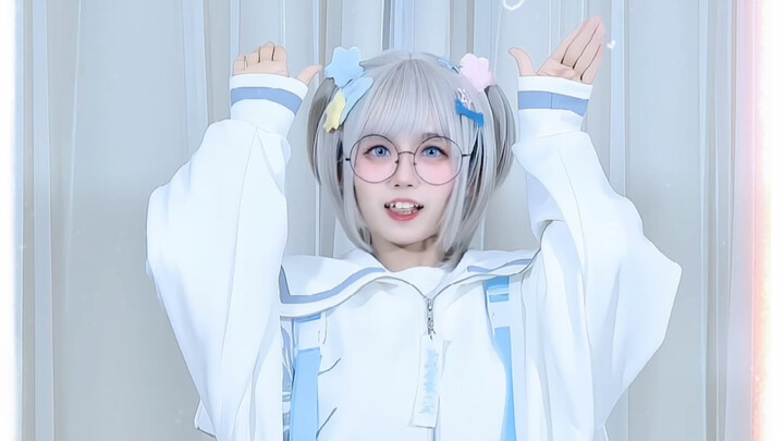 Tarian kelinci loli berambut putih!