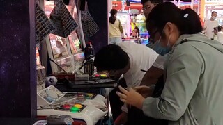 Akhirnya menemukan kartu arcade Dekai! 3500 koin untuk menggambar kartu! Air di sini sangat dalam, A