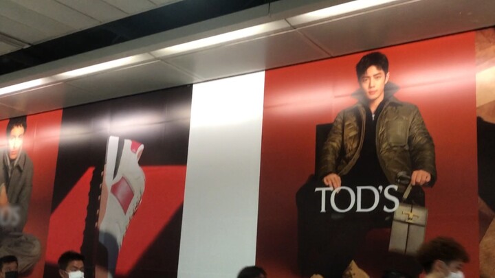 Xiao Zhan｜Tod's in Central Station, Hong Kong, is a brand that dads love as their spokesperson