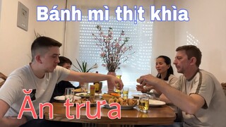 Bánh mì thịt khìa, hai cha con thích ăn bánh mì Việt Nam | Ẩm thực Việt Nam | Cuộc sống ở Đức