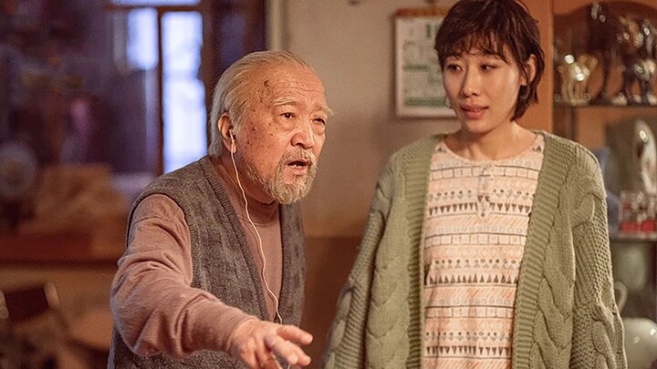 Tìm cha cho đứa con chưa chào đời của bạn sau khi ly hôn! Trailer cuối cùng của bộ phim hài "Looking