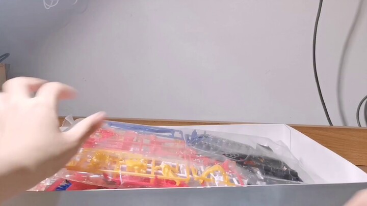 Unboxing Set Lima Jenderal Harimau & Long Hui Bao! Penggemar Dewa-Dewi Mengungkit Manfaat SD Gundam 