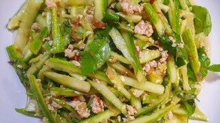 ส้าแตงกวา ใส่ใบแมงลักหอมๆ เมนูง่ายๆ ทำเองที่บ้าน | Cucumber Salad | Thai Food | Thai Recipe