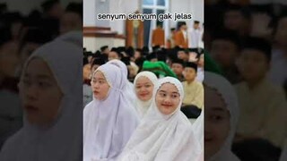 KELAKUAN SANTRIWATI kalo lagi ada acara