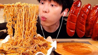 SIO Mukbang! Mỳ ý bơ cay, xúc xích