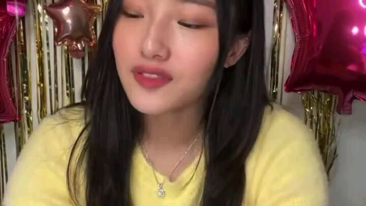 KRIESHA singing on her birthday 🎂