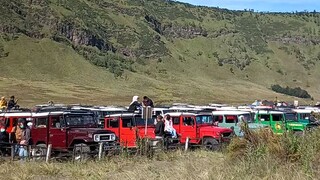 bukit teletubiea bromo