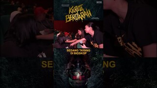 Kereta Berdarah - Keseruan Para Penonton Kereta Berdarah #shorts  #mvppictures #keretaberdarah