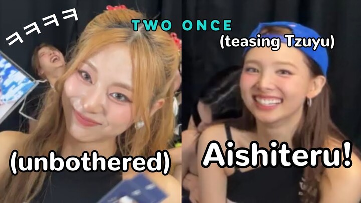 twice *roasting* each other in latest group's ig live 😂