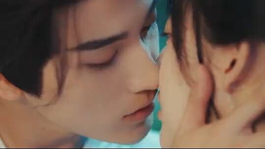 Kiss scene ลิขิตชั่วนิรันดร์ Part for Ever 婉婉如梦霄 Cai Zhengjie/Jiang Yuan Ya Rong