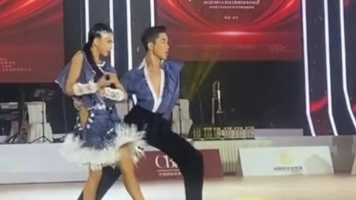 Lời cảm ơn chức vô địch của #王崇墨李摩涵 đã có tại đây!