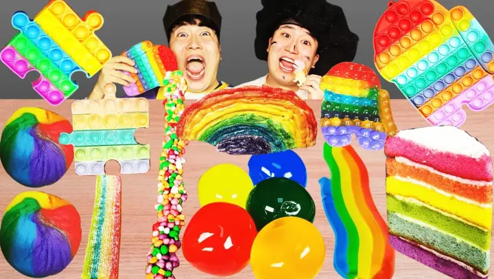 ASMR MUKBANG| Rainbow Desserts king beggar(Meringue, Jelly noodles, Push-pop, Crepe cake, Macaroon)