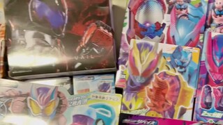 [Review] Brother Duck reluctantly gave up the Kamen Rider Levis set and unboxed it, claiming to be t