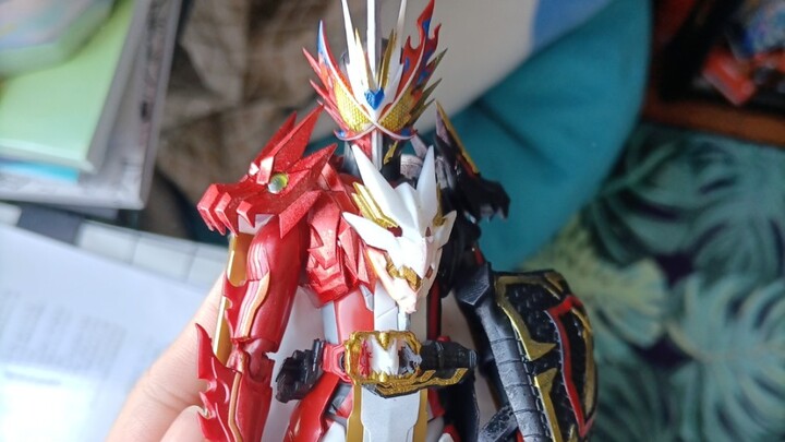 Kamen Rider Holy Blade Emotion Dragon Form tự cải tạo shf