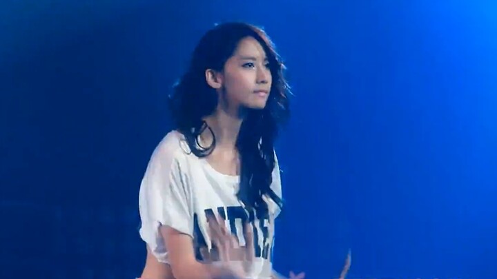 111023 Girls' Generation's Yoona Im Yoona's dance battle at the family concert