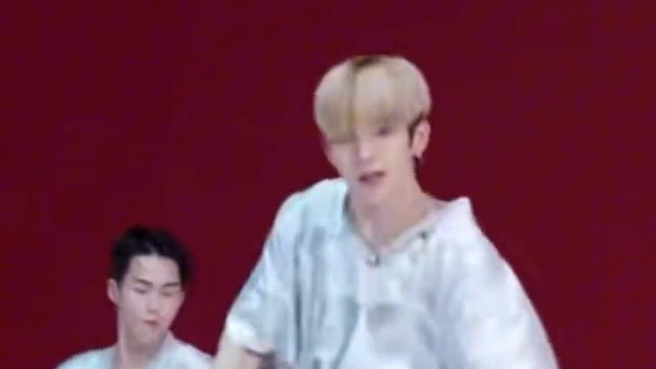 I practiced a hundred times but still couldn't dance the par dance well...