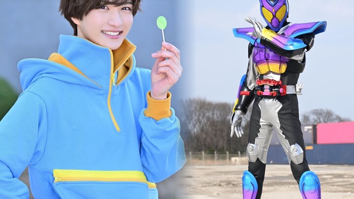 Kamen Rider Gabu รับบทโดย Hidekazu Chinen ปรากฏตัวครั้งแรกในภาพยนตร์เรื่อง "Black Steel Gummy"