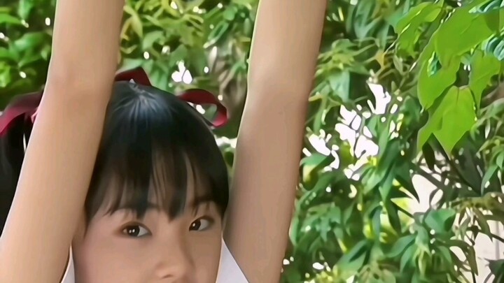 Gadis melambangkan kemurnian, keindahan dan kesucian.