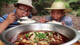 Countryside Recipe | Spicy Boiled Pig's Large Intestines & Carp
