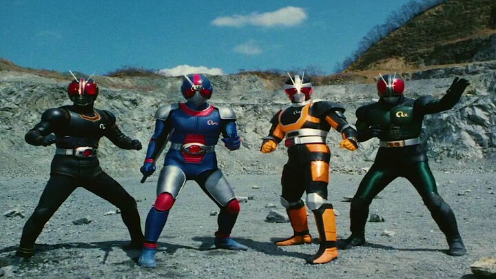 Kamen Rider: Traveling to the past, four knights appear at the same time to fight!