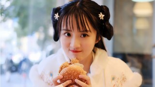 捡到一个穿越过来的女朋友，兄弟们我做得对吗？