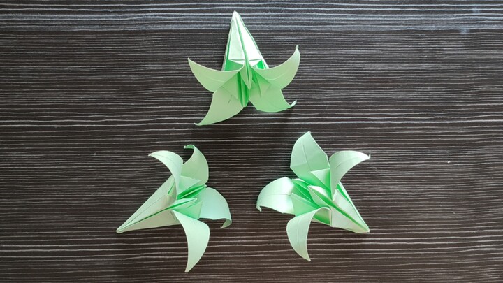 [Origami] Rekaman Origami (Tutorial?) 1: Bunga: Lily Kertas