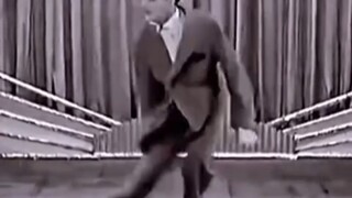 1930年代的迈克尔杰克逊!? 这膝盖 非人类!