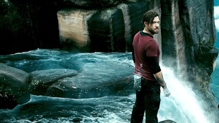 Người ta kể rằng có ba diễn viên đã hi sinh trước khi quá trình quay phim "Point Break" thành công. 